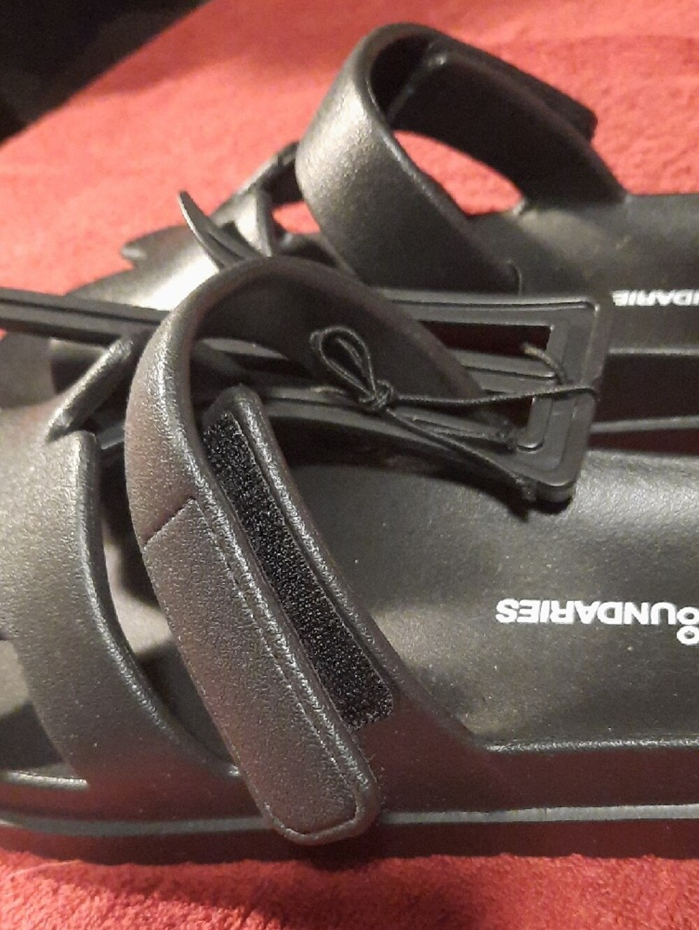 Womens No Boundaries Black Double-Strap Easy On Summer Slide Sandals - Picture 4 of 4